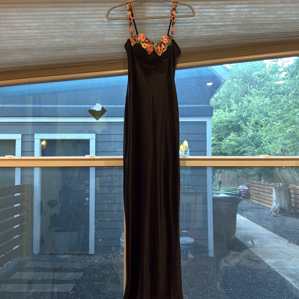 Magnetic Forces Maxi Dress Black - Picture 5 of 8